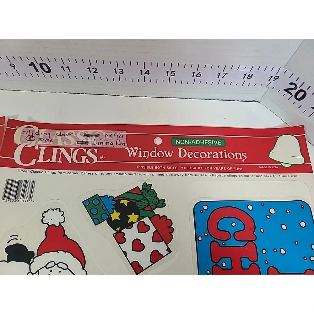 Classic Clings Non-Adhesive Window Decorations Christmas Theme 2 Sheets‎